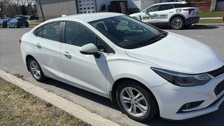 Chevrolet Cruze  2018 à Saint-Hyacinthe, Québec - 4 - w320h240px