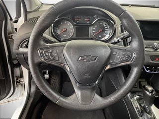 2019 Chevrolet Cruze in Saint-Hyacinthe, Quebec - 12 - w320h240px