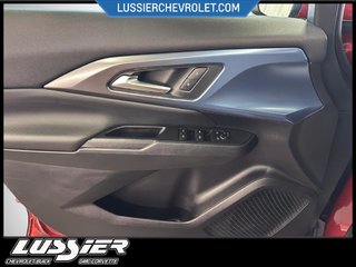 2025 Chevrolet EQUINOX LT EV in Saint-Hyacinthe, Quebec - 11 - w320h240px