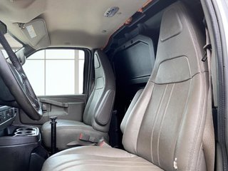 2019 Chevrolet Express in Saint-Hyacinthe, Quebec - 11 - w320h240px