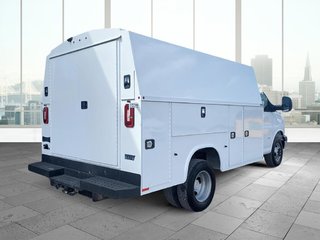 2022 Chevrolet Express in Saint-Hyacinthe, Quebec - 6 - w320h240px