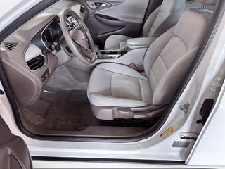 2017 Chevrolet MALIBU in Saint-Hyacinthe, Quebec - 6 - w320h240px