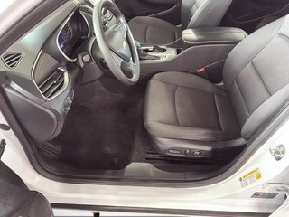 Chevrolet Malibu  2022 à Saint-Hyacinthe, Québec - 9 - w320h240px
