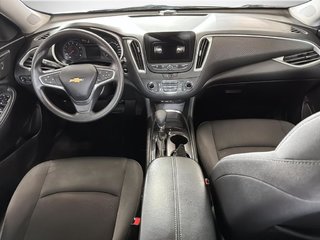 Chevrolet Malibu  2022 à Saint-Hyacinthe, Québec - 10 - w320h240px