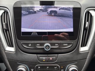 2022 Chevrolet MALIBU in Saint-Hyacinthe, Quebec - 15 - w320h240px