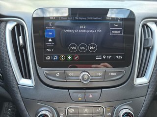 2024 Chevrolet MALIBU in Saint-Hyacinthe, Quebec - 13 - w320h240px