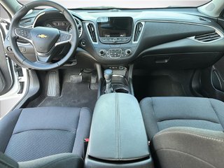 2024 Chevrolet MALIBU in Saint-Hyacinthe, Quebec - 9 - w320h240px