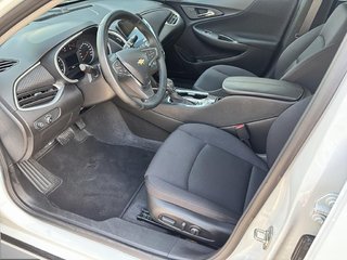 2024 Chevrolet MALIBU in Saint-Hyacinthe, Quebec - 8 - w320h240px