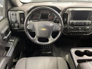 2019 Chevrolet Silverado 1500 in Saint-Hyacinthe, Quebec - 11 - w320h240px