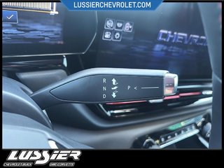 Chevrolet SILVERADO CREW CAB EV  2024 à Saint-Hyacinthe, Québec - 12 - w320h240px