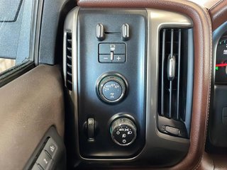 2017 Chevrolet Silverado in Saint-Hyacinthe, Quebec - 16 - w320h240px