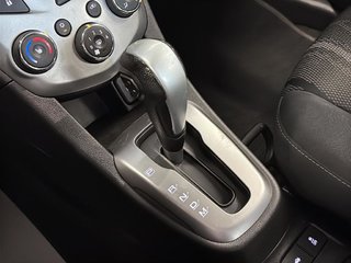 Chevrolet Sonic  2017 à Saint-Hyacinthe, Québec - 15 - w320h240px