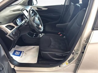 Chevrolet Spark  2017 à Saint-Hyacinthe, Québec - 8 - w320h240px