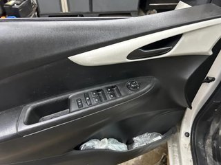 Chevrolet Spark  2017 à Saint-Hyacinthe, Québec - 5 - w320h240px