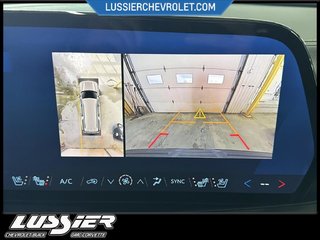 2025 Chevrolet SUBURBAN SÉRIE 1500 – 4 RM in Saint-Hyacinthe, Quebec - 17 - w320h240px