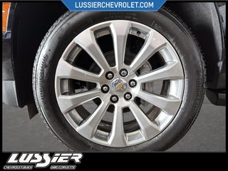 2025 Chevrolet SUBURBAN SÉRIE 1500 – 4 RM in Saint-Hyacinthe, Quebec - 7 - w320h240px