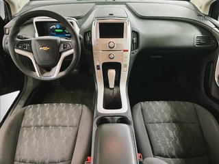 2013 Chevrolet Volt in Saint-Hyacinthe, Quebec - 10 - w320h240px