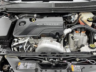 Chevrolet Volt  2017 à Saint-Hyacinthe, Québec - 3 - w320h240px