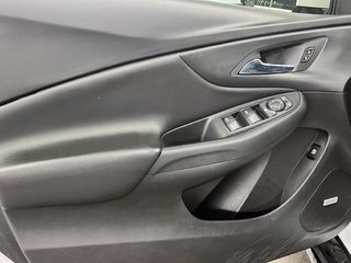 Chevrolet Volt  2017 à Saint-Hyacinthe, Québec - 8 - w320h240px