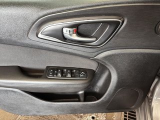 Chrysler 200  2016 à Saint-Hyacinthe, Québec - 11 - w320h240px