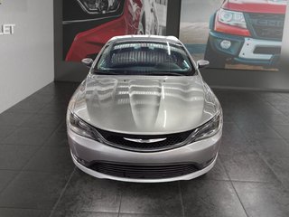 Chrysler 200  2016 à Saint-Hyacinthe, Québec - 2 - w320h240px
