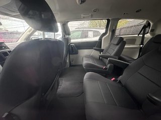 Dodge Grand Caravan  2010 à Saint-Hyacinthe, Québec - 8 - w320h240px