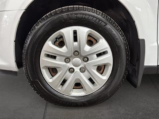 2017 Dodge Grand Caravan in Saint-Hyacinthe, Quebec - 7 - w320h240px