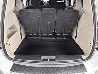 2017 Dodge Grand Caravan in Saint-Hyacinthe, Quebec - 6 - w320h240px