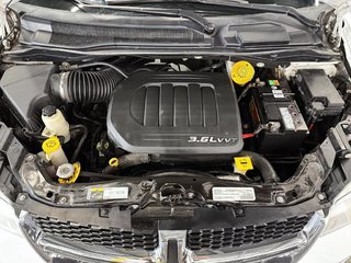 2017 Dodge Grand Caravan in Saint-Hyacinthe, Quebec - 8 - w320h240px