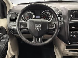 2017 Dodge Grand Caravan in Saint-Hyacinthe, Quebec - 12 - w320h240px