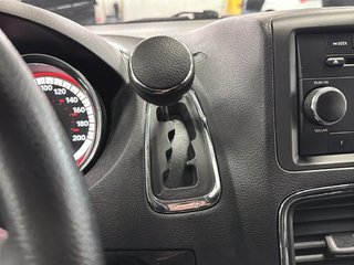 2017 Dodge Grand Caravan in Saint-Hyacinthe, Quebec - 15 - w320h240px