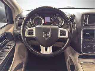 2017 Dodge Grand Caravan in Saint-Hyacinthe, Quebec - 13 - w320h240px