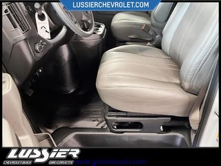 GMC SAVANA FOURGONNETTE UTILITAIRE, 2500  2024 à Saint-Hyacinthe, Québec - 8 - w320h240px