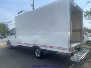 GMC SAVANA  2023 à Saint-Hyacinthe, Québec - 6 - w320h240px