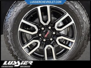 2026 GMC SIERRA 1500 CREW CAB 4WD in Saint-Hyacinthe, Quebec - 7 - w320h240px