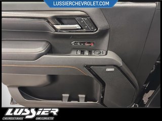 2026 GMC SIERRA 1500 CREW CAB 4WD in Saint-Hyacinthe, Quebec - 11 - w320h240px