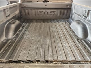 2016 GMC Sierra in Saint-Hyacinthe, Quebec - 5 - w320h240px