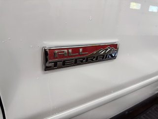 GMC SIERRA  2017 à Saint-Hyacinthe, Québec - 6 - w320h240px