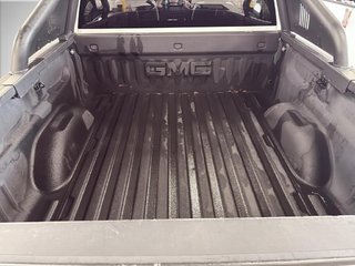 GMC SIERRA  2017 à Saint-Hyacinthe, Québec - 17 - w320h240px