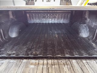 2018 GMC Sierra in Saint-Hyacinthe, Quebec - 18 - w320h240px