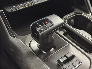 GMC SIERRA  2022 à Saint-Hyacinthe, Québec - 13 - w320h240px