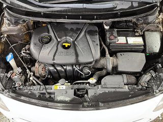 Hyundai ELANTRA GT  2014 à Saint-Hyacinthe, Québec - 8 - w320h240px
