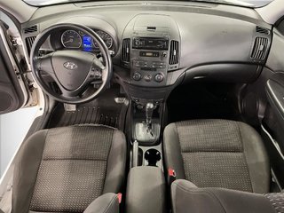 2012 Hyundai Elantra in Saint-Hyacinthe, Quebec - 9 - w320h240px