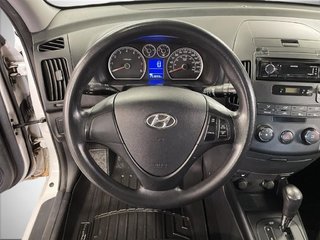 2012 Hyundai Elantra in Saint-Hyacinthe, Quebec - 10 - w320h240px