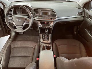 2017 Hyundai Elantra in Saint-Hyacinthe, Quebec - 10 - w320h240px