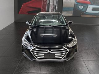 2017 Hyundai Elantra in Saint-Hyacinthe, Quebec - 2 - w320h240px