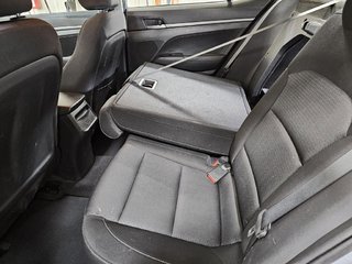 2017 Hyundai ELANTRA in Saint-Hyacinthe, Quebec - 14 - w320h240px