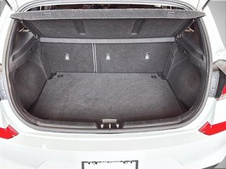 2019 Hyundai Elantra in Saint-Hyacinthe, Quebec - 6 - w320h240px