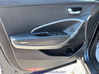 Hyundai SANTA FE  2018 à Saint-Hyacinthe, Québec - 11 - w320h240px