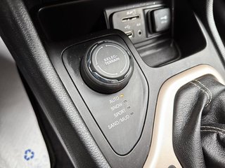 Jeep Cherokee  2016 à Saint-Hyacinthe, Québec - 17 - w320h240px